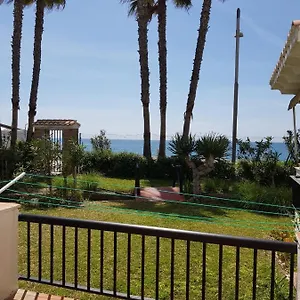 https://laguna-beach-torrox-29793-2.es-andalucia.com